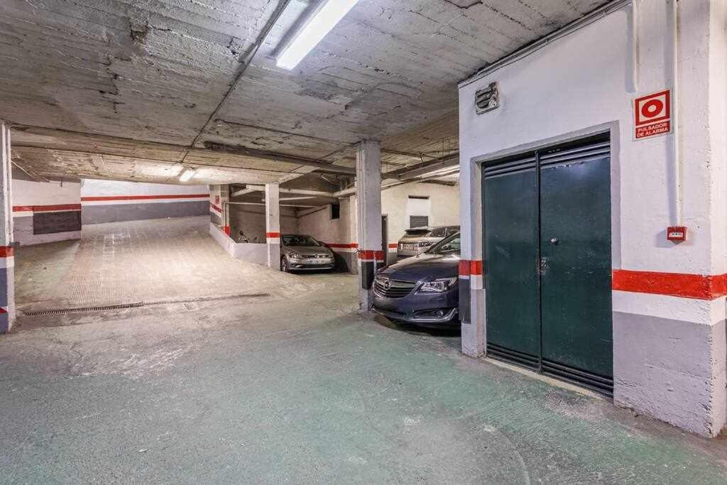 Aym Place Santa Cruz Parking incluido ALTO MAX 1,80M Sevilla Exterior foto
